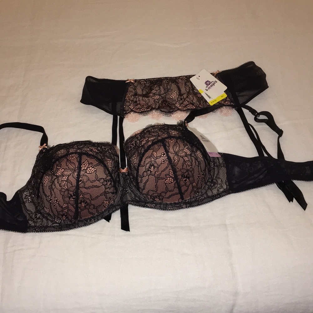B.tempt’d bra / garter set NWT black pink 38D M/L
